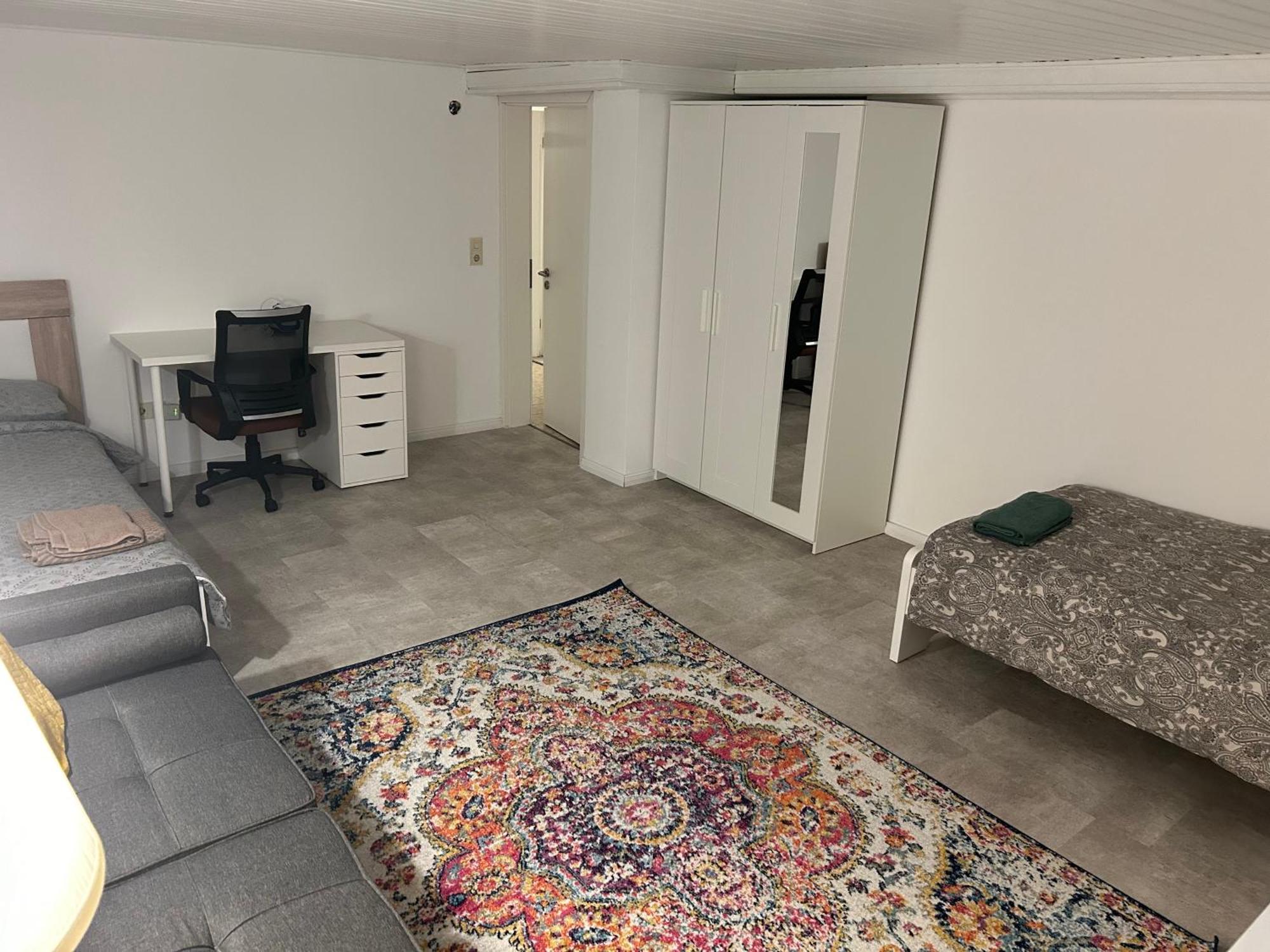 Souterrain Wohnung In Der Naehe Vom Duesseldorfer Flughafen Ратинген Экстерьер фото