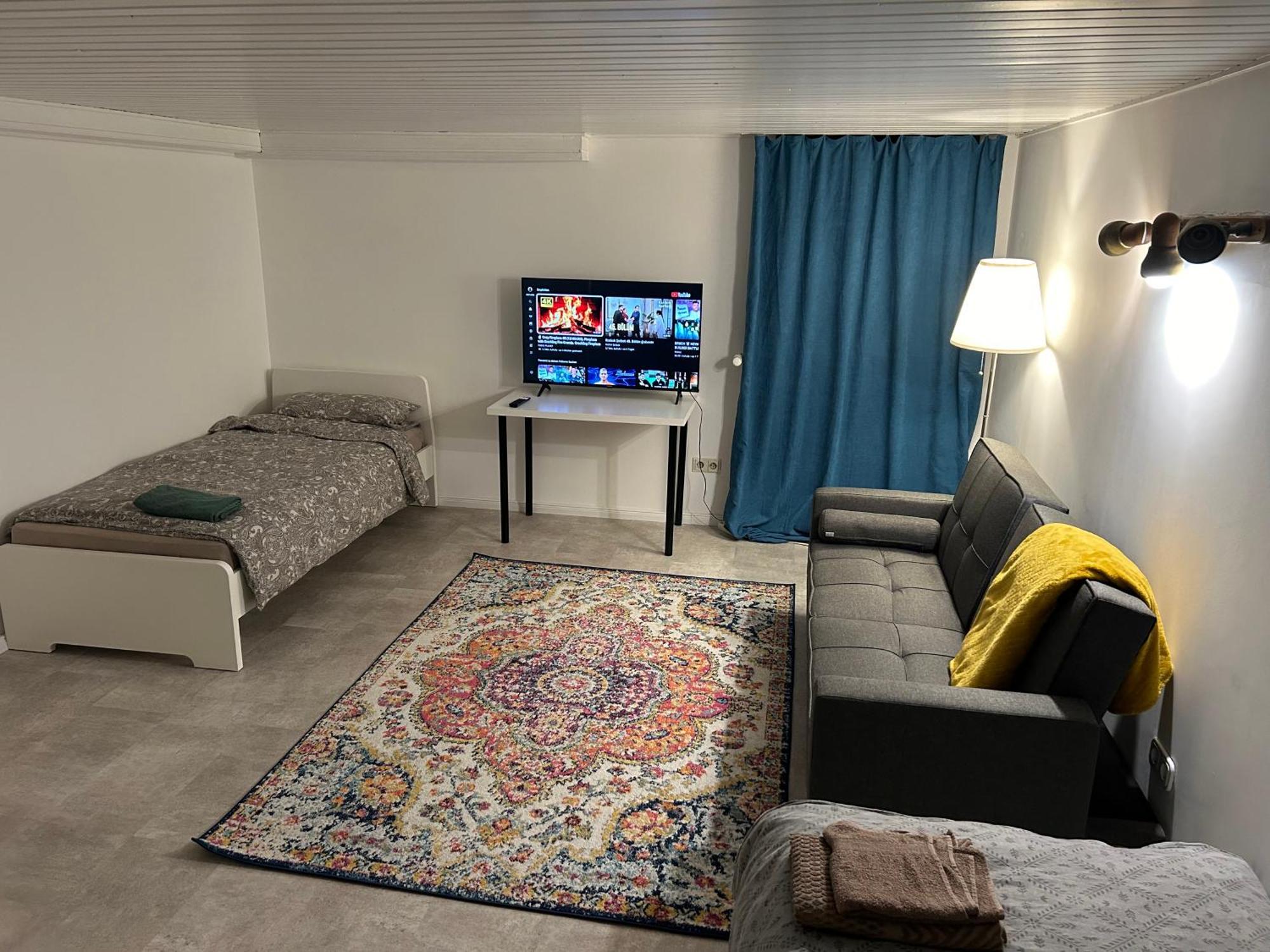 Souterrain Wohnung In Der Naehe Vom Duesseldorfer Flughafen Ратинген Экстерьер фото